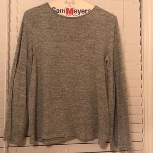 Grey long sleeved shirt